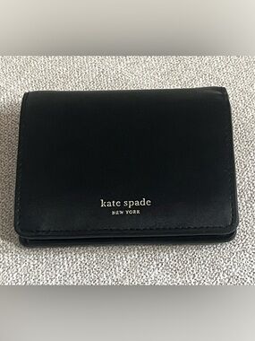 kate spade Black Leather Compact Wallet EUC